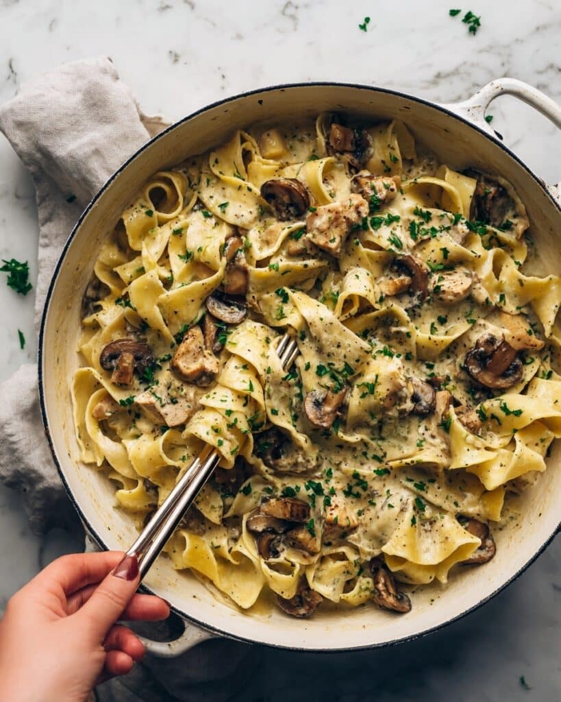 One Pot Garlic Parmesan Pasta with Spinach and Mushrooms Recipe