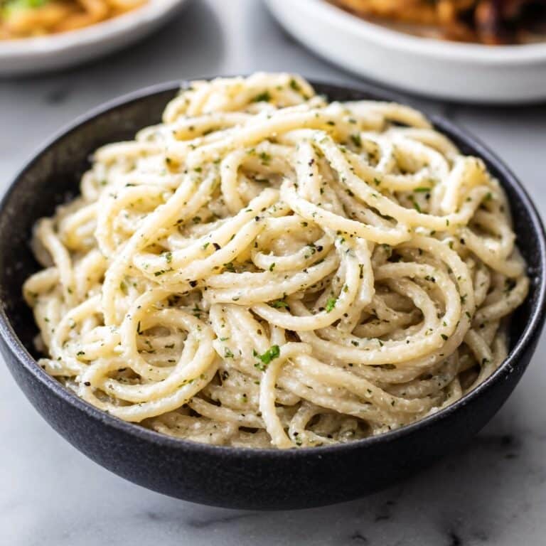 Creamy Parmesan Garlic Noodles Recipe