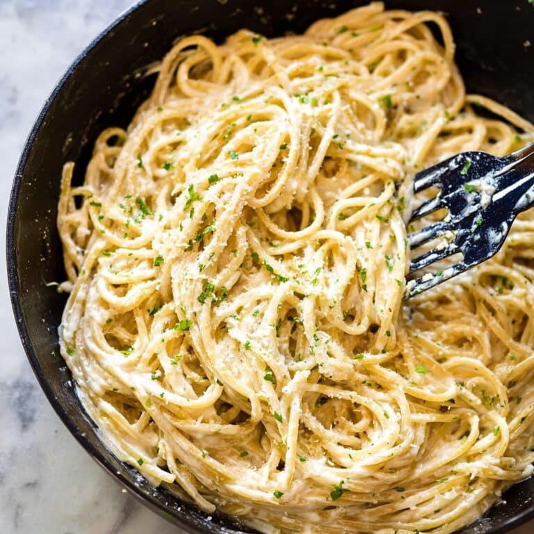 Creamy Cajun Garlic Noodles Recipe