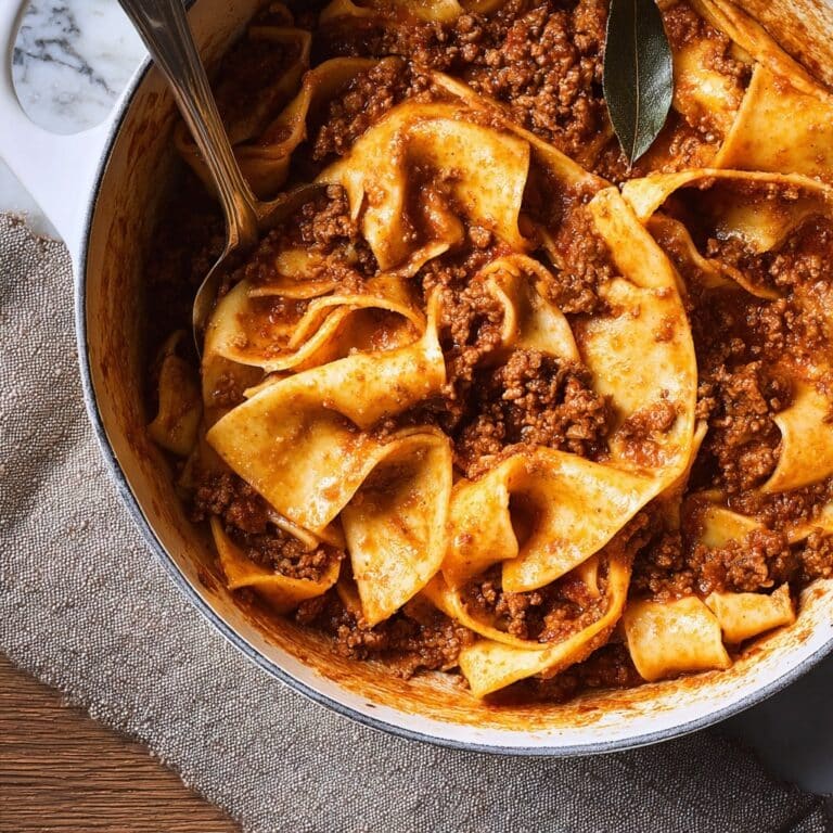 Ragù Bolognese Sauce with Pappardelle Recipe
